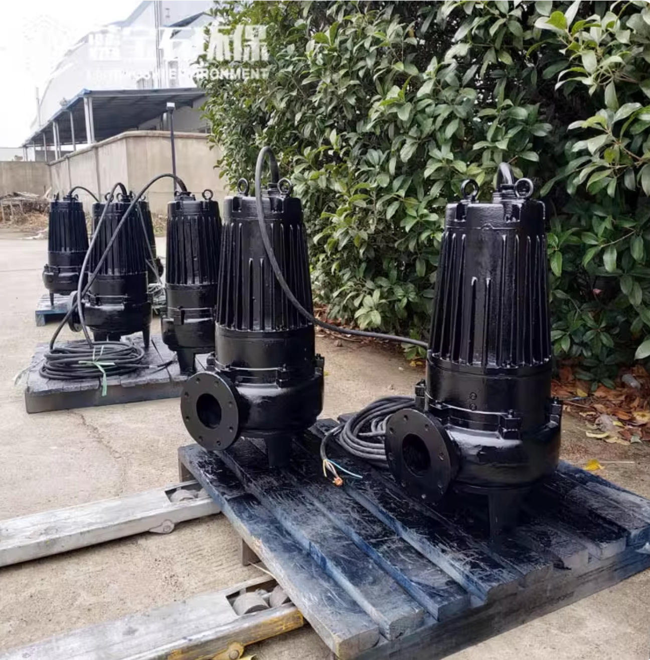 南京藍寶石環(huán)保有限公司與寧波某公司成功達成戰(zhàn)略合作，WQ型潛水排污泵助力高效污水處理